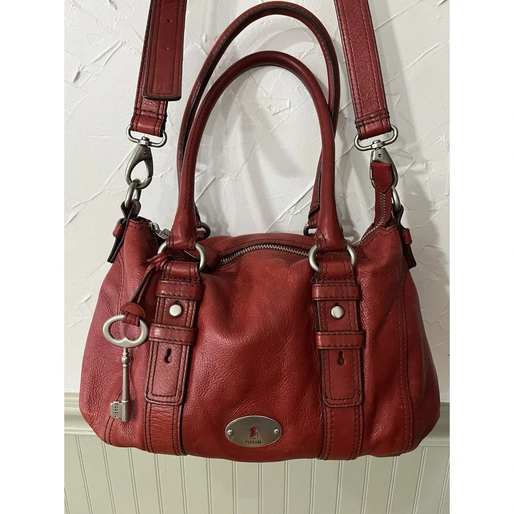 Vintage Red Fossil Long Live Vintage 1954 Key Shoulder Leather Bag With Key Y2K